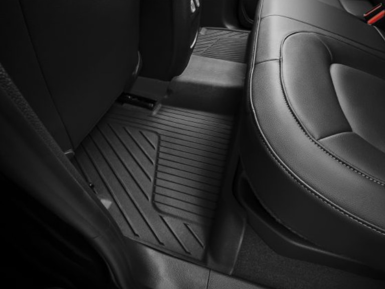 Crew Cab Second-Row Interlocking Premium All-Weather Floor Liner in Jet Black/