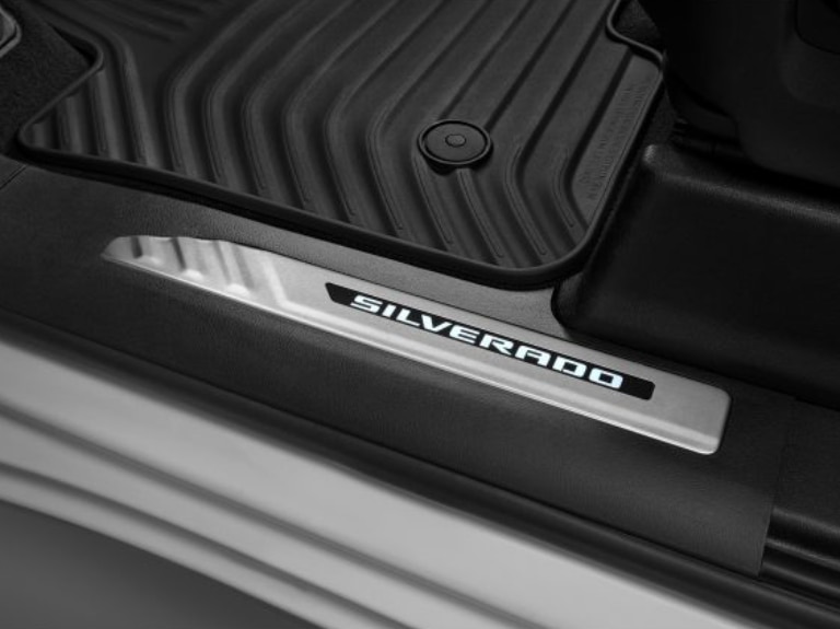 Illuminated Front Door Sill Plates with Silverado Script/